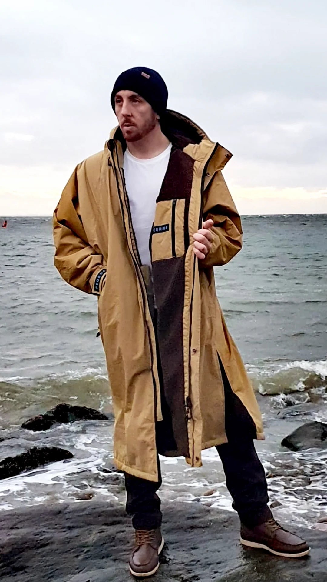 ActivRobe - A Change Robe for your water sports and outdoor activities - Sand