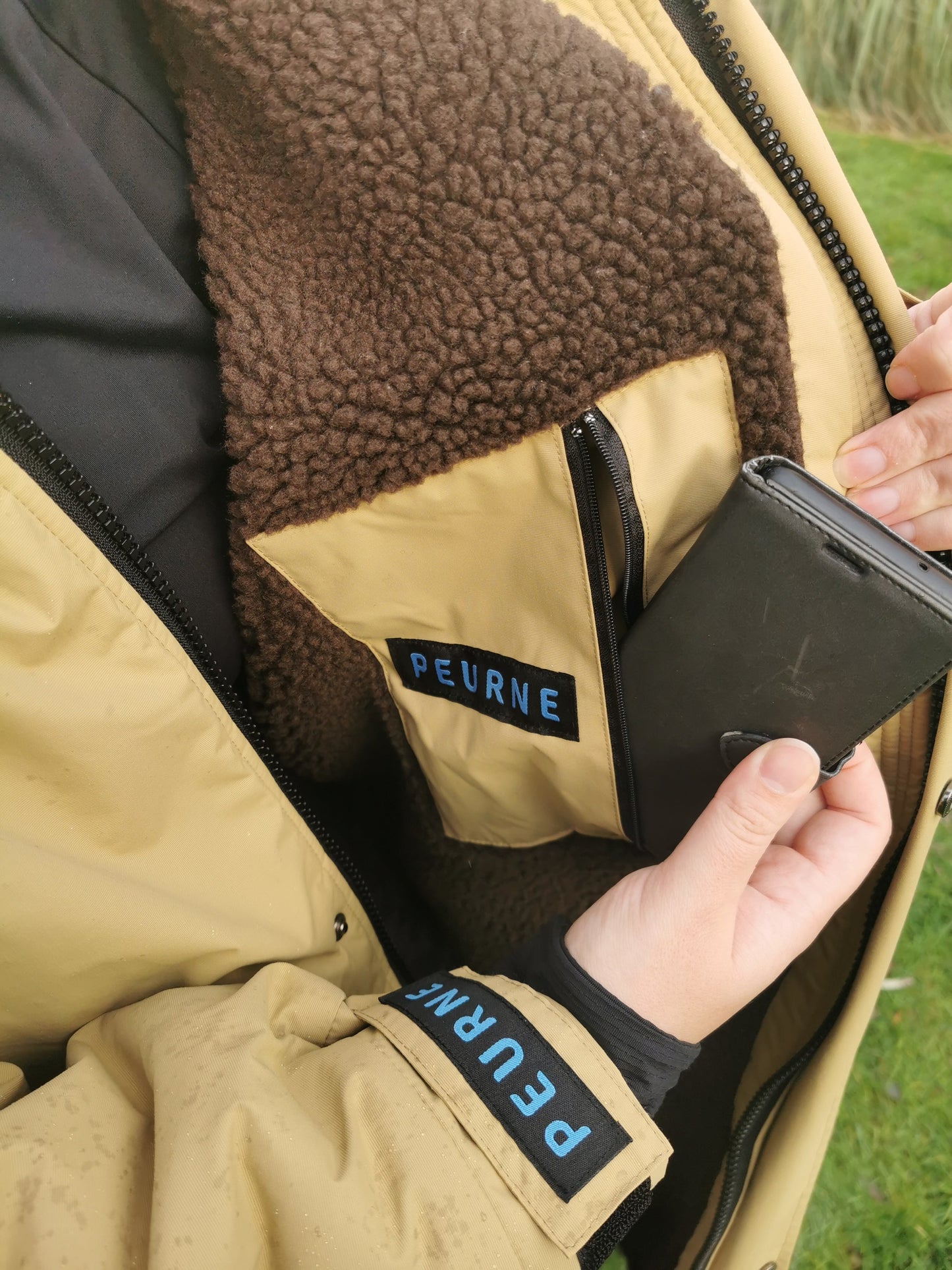 ActivRobe - A Change Robe for your water sports and outdoor activities - Sand