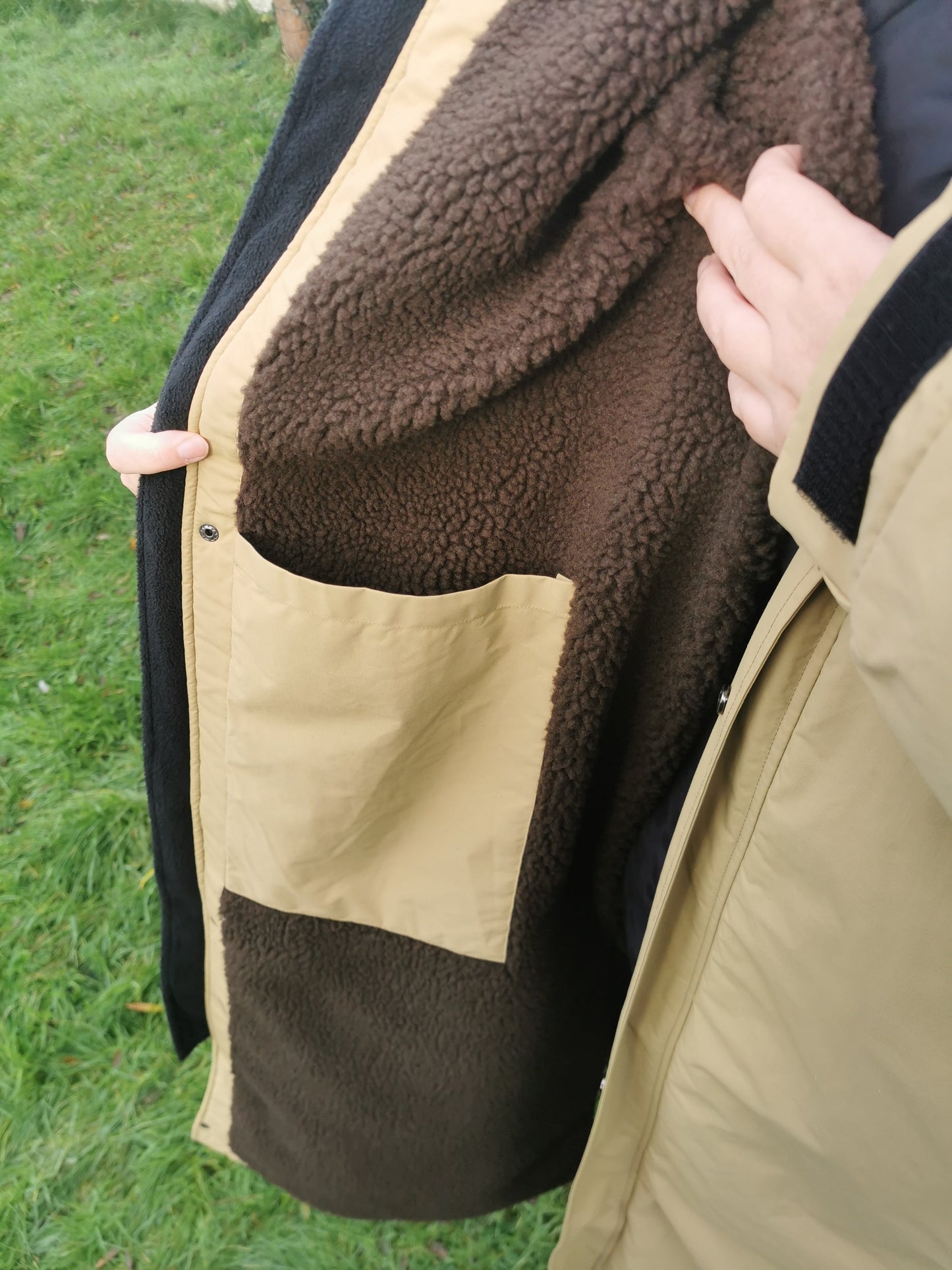 ActivRobe - A Change Robe for your water sports and outdoor activities - Sand